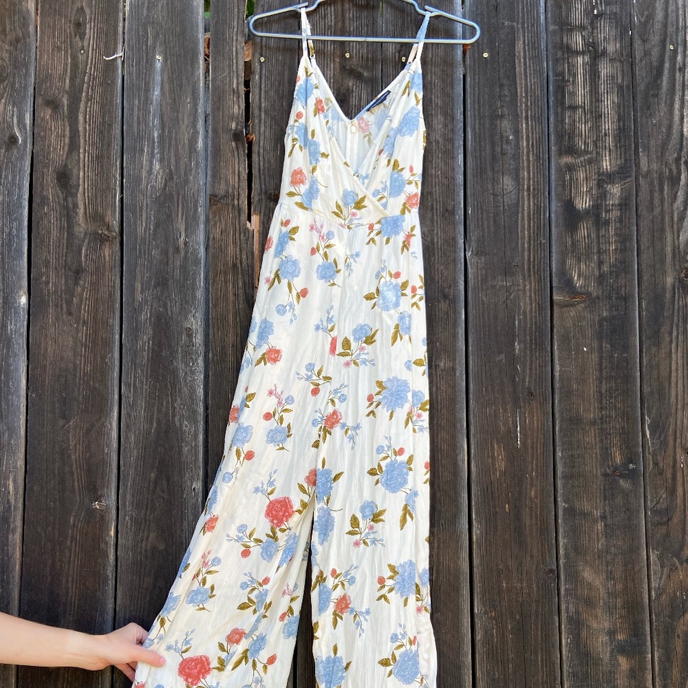 BNWT Flower Jumpsuit/Romper